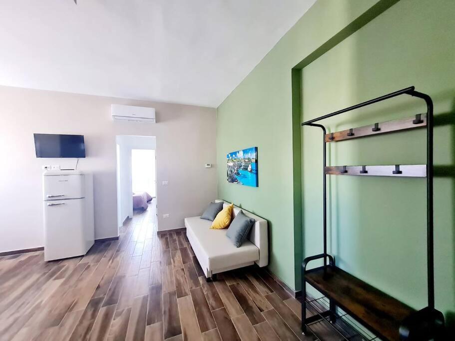 Hiera' Apartment เลชเช ภายนอก รูปภาพ