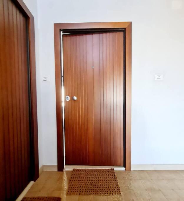 Hiera' Apartment เลชเช ภายนอก รูปภาพ